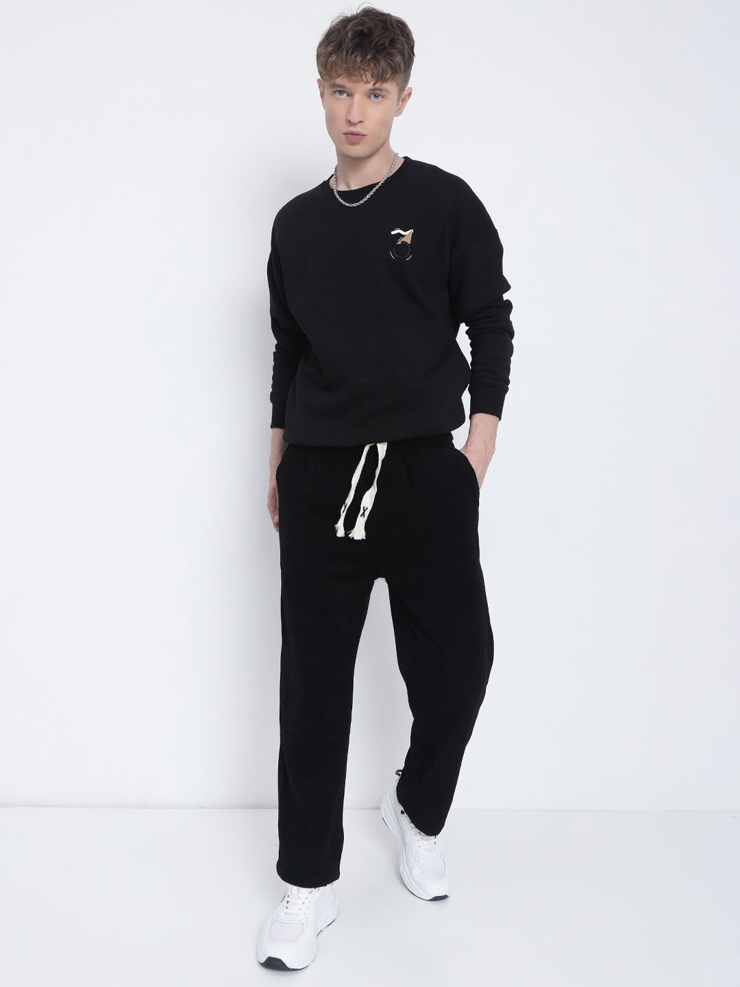 Men's Black Embroidered Round Neck Sweatshirt