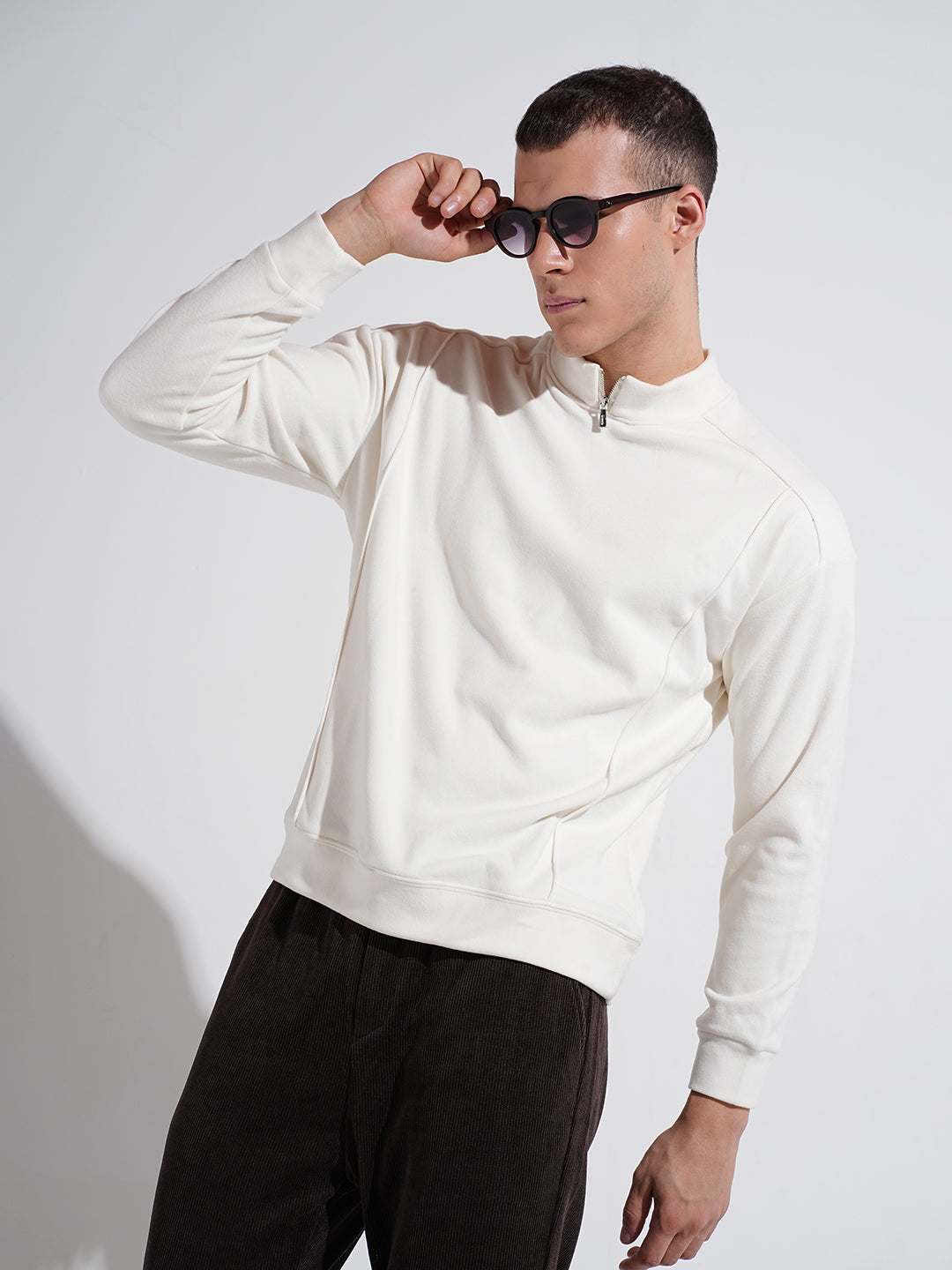 Men's Off White Mock Collar Ribbed Sweatshirt
